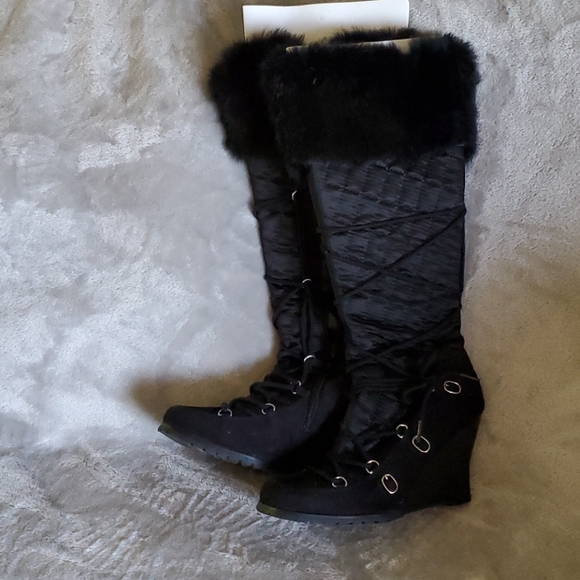 Boots - Picture 2 of 2